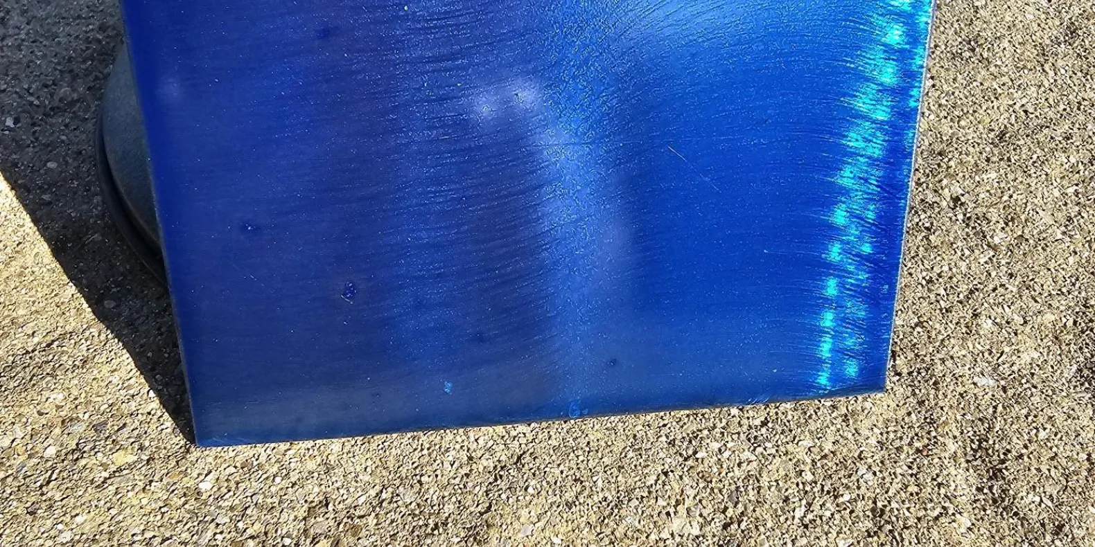 holographic blue