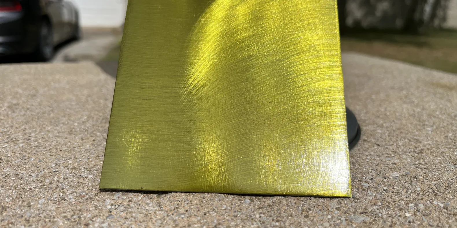 halagrafic yellow